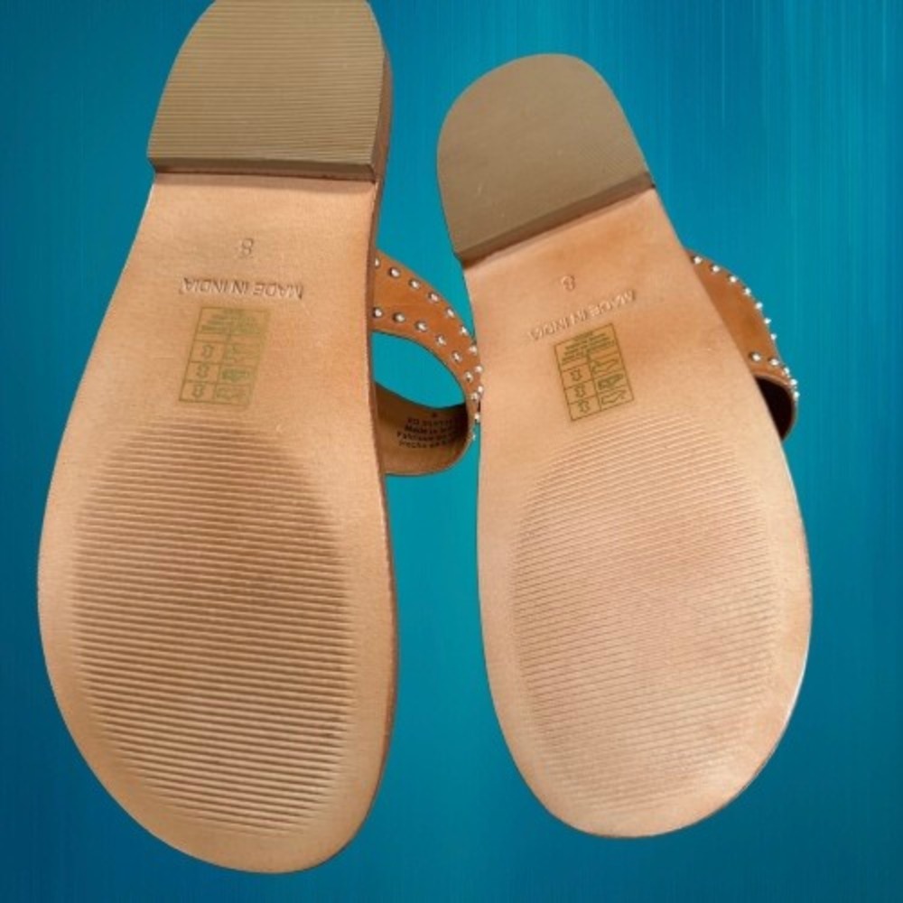 NEW Free People Amelie Tiny Stud Sandal Cognac Leather Toe Loop Size 8 - Picture 5 of 5